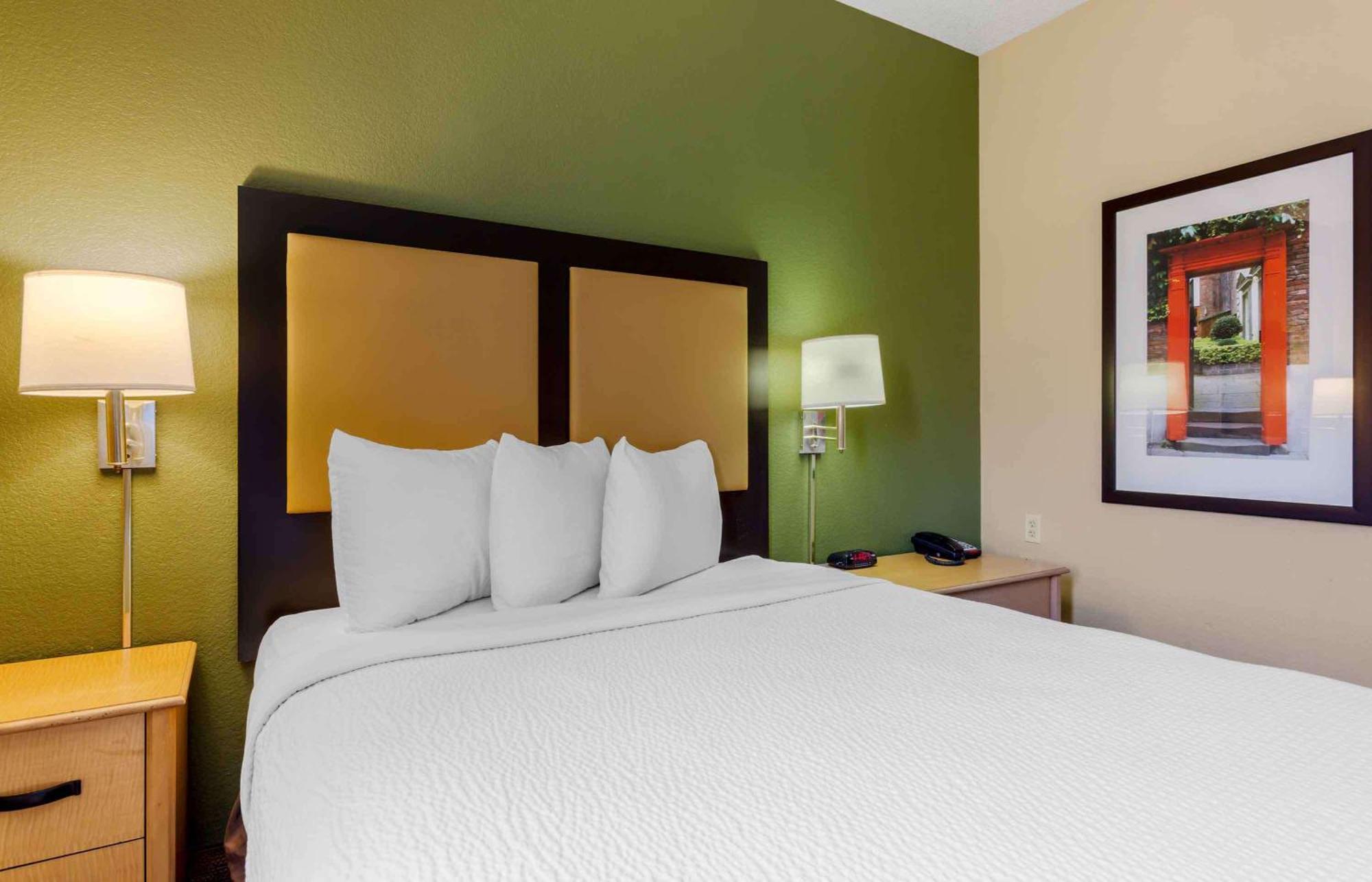 Extended Stay America Select Suites - Orlando - Lake Mary - 1040 Greenwood Blvd Exterior photo