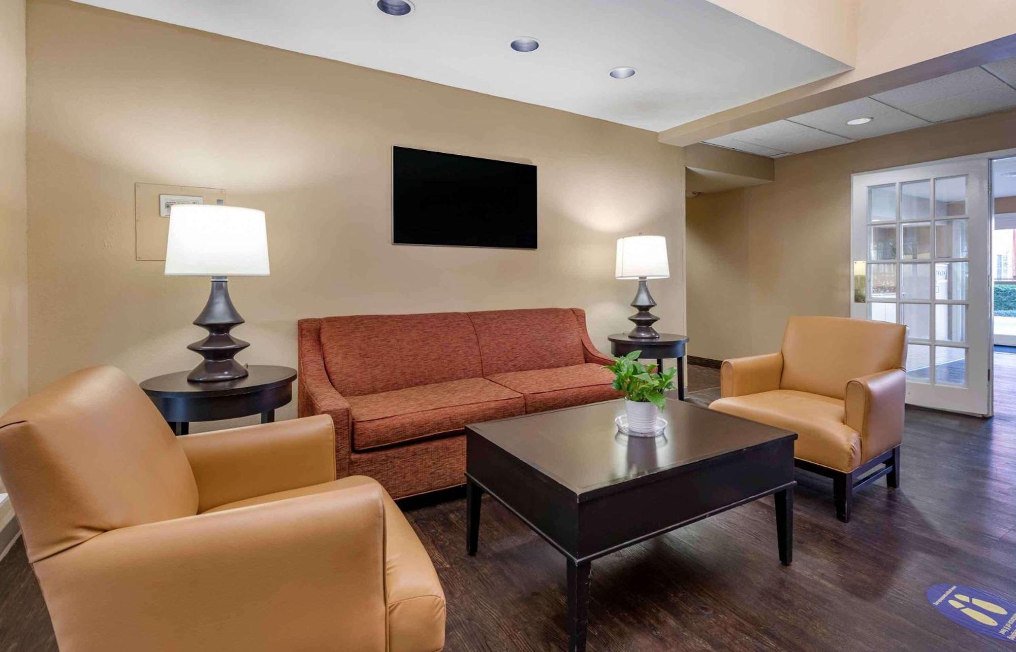 Extended Stay America Select Suites - Orlando - Lake Mary - 1040 Greenwood Blvd Exterior photo